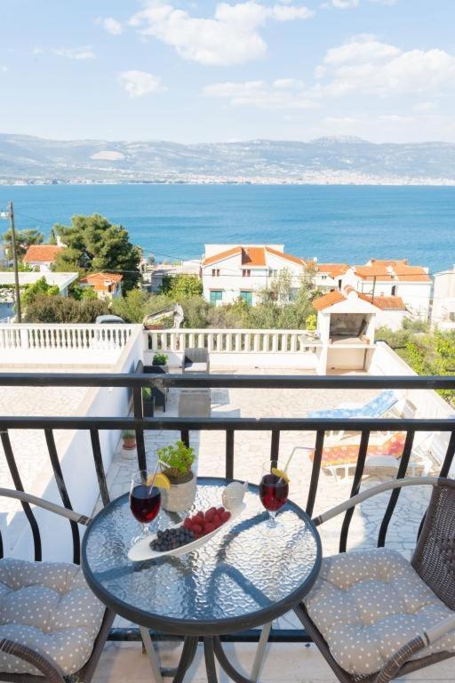 Ferienwohnung In Arbanija Mit Meerblick, Balkon, Klimaanlage, W-Lan 5137-1 تروغير المظهر الخارجي الصورة